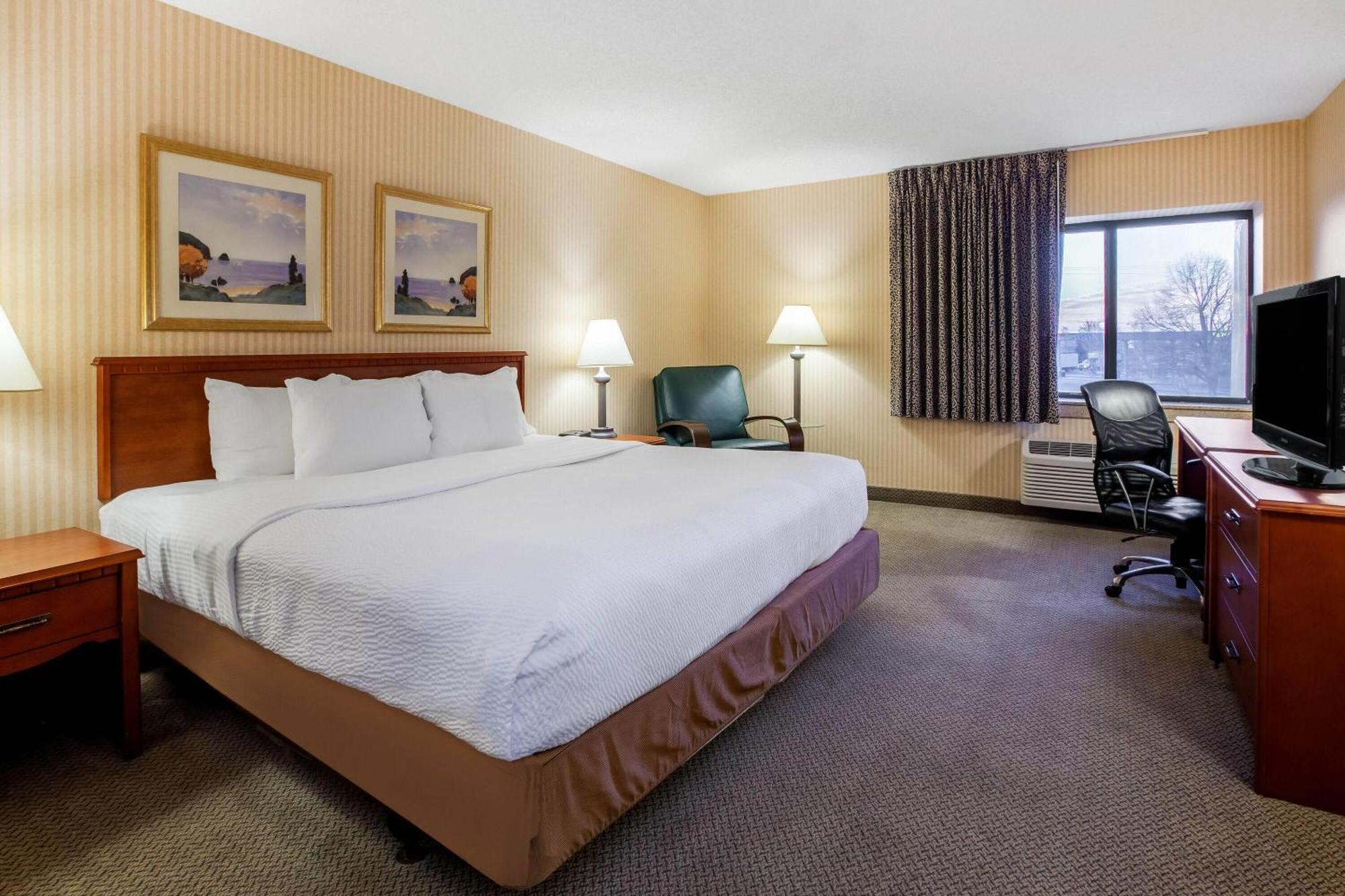 La Quinta Inn By Wyndham Detroit Southgate Ngoại thất bức ảnh